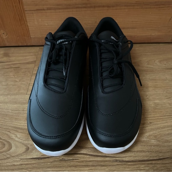 Mens Puma Mercedes size 11
New in box - Picture 3 of 8